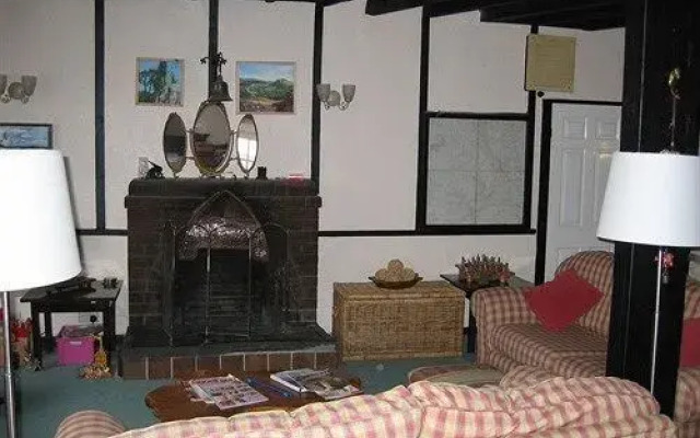 The Horseshoe Guest House