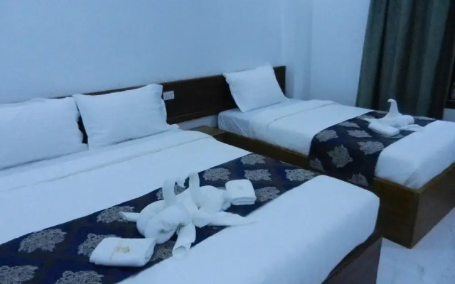 NuttyPhoy Hotel