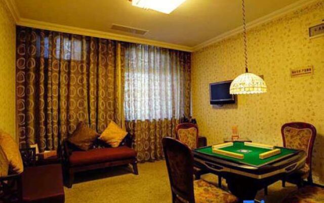 Beijing Sichuan Wuliangye Longzhaoshu Hotel