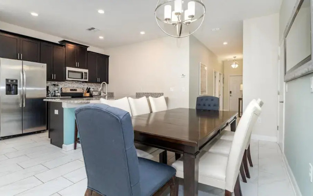 9051 Dogleg Drive