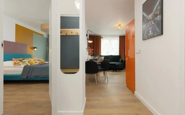 Piękna Apartment Downtown by Renters