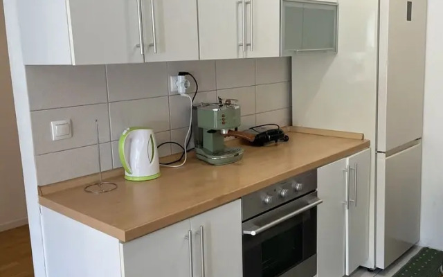 Large Modern 75m2 Flat and Free Parking