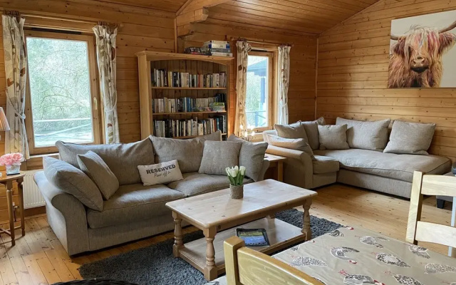Valley Lodge