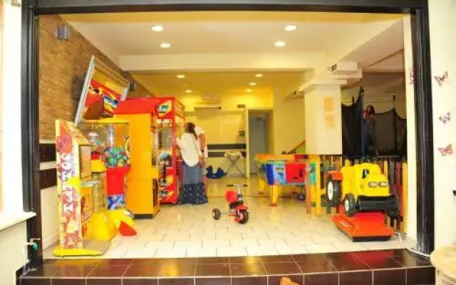 Aparthotel 3 Stars Agia Marina