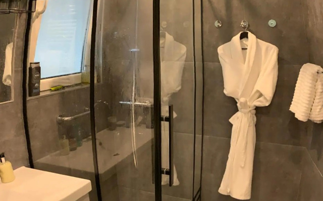 Zaivan Revive - Exclusive central studio with view