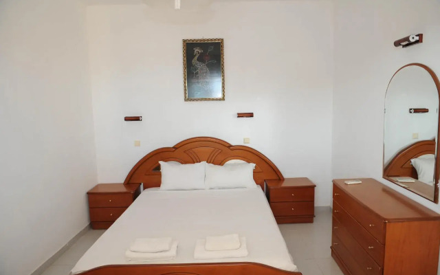 Chrysanthi Studios & Apartments