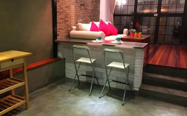 JY Distributed Theme Hotel Apartment