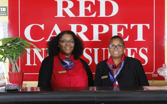 Red Carpet Inn & Suites