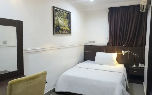 Luxury Suites and Apartments