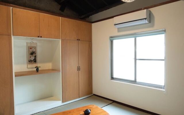 Zuo Military Village Inn