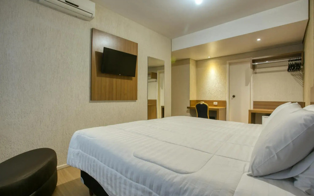 Roochelle Hotel by Nobile