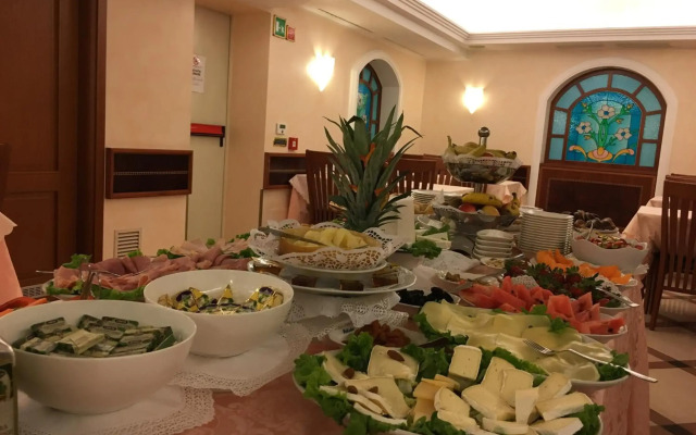Mokinba Hotels Montebianco