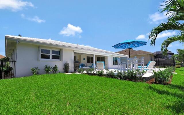 Inviting Waterfront Home With Western Exposure