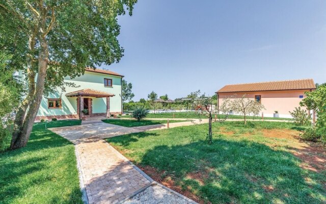 Amazing Home in Jasenovica With Wifi, Outdoor Swimming Pool and 4 Bedrooms