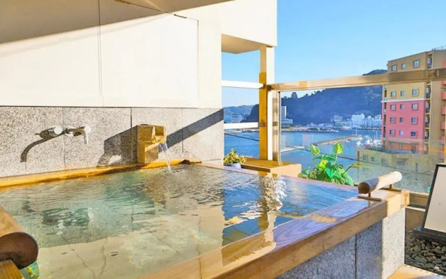 Tsukino Sumika Atami Juraku Hotel