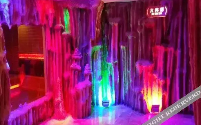 Suiling Hanlongtang Business Hotel