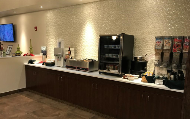 Medallion Inn & Suites