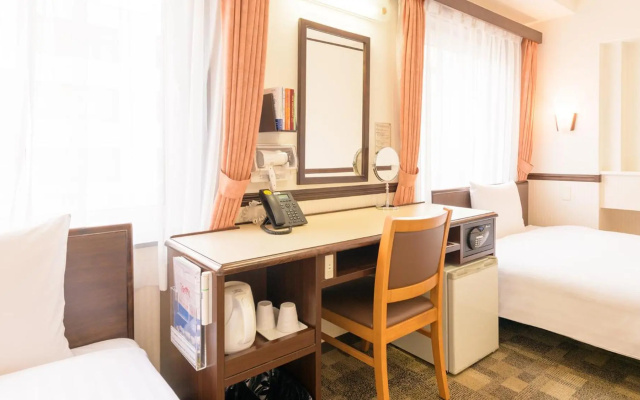 Toyoko Inn Hikone Station Higashi – Guest Rooms – Hikone