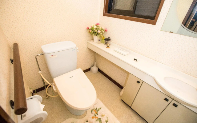 Free Parking Shin-Osaka Mansion