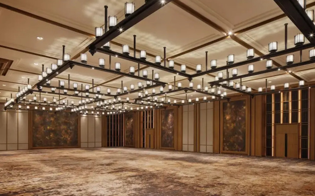 Hotel Tentrem Jakarta