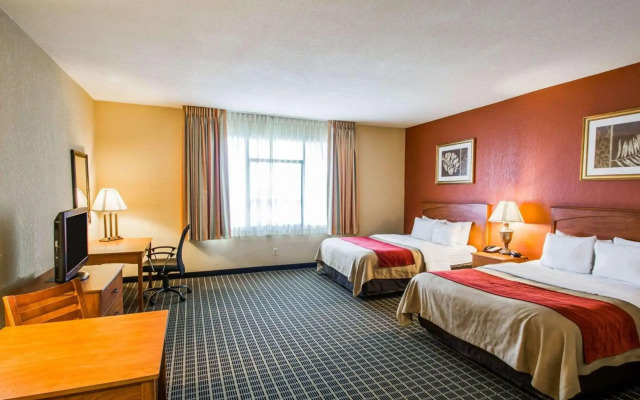 Clarion Inn & Suites Miami International Airport