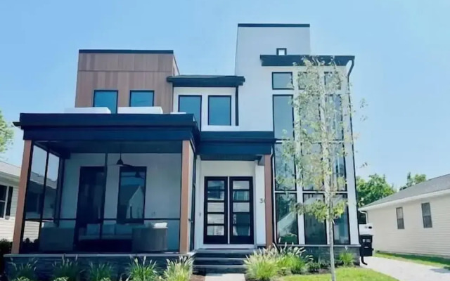 Sandalwood Street 306