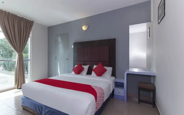 OYO 542 S2 Hotel