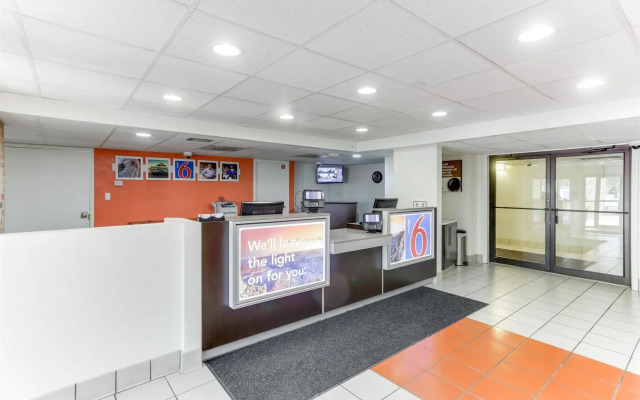 OYO Hotel Houston Katy Freeway