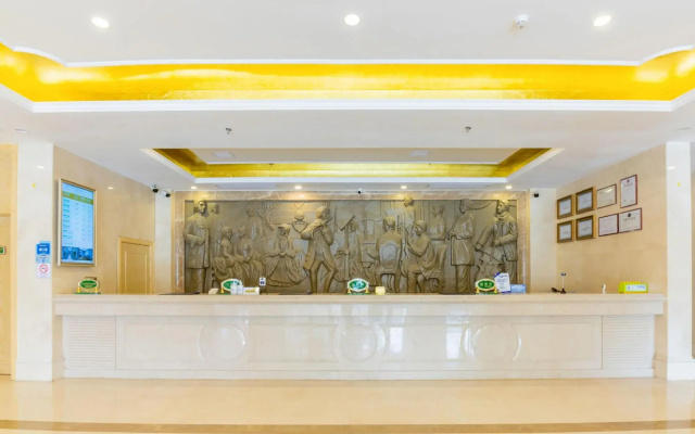 Vienna Hotel (Huizhou High-speed ​​Railway North Station Xiaojinkou)