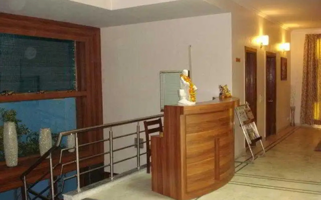 Astoria Plazza DLF Phase - 1
