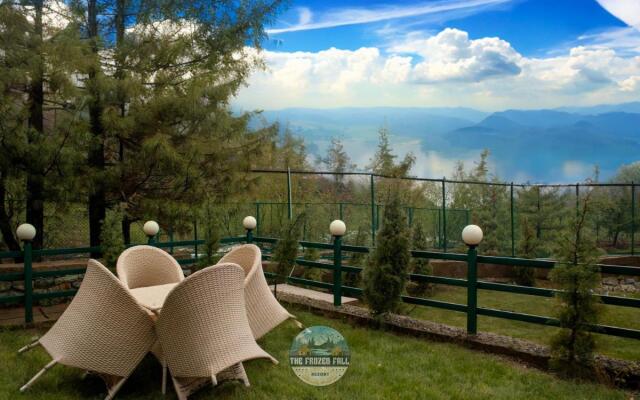 The FrozenFall Resort - Gulmarg