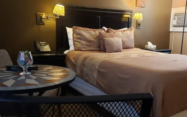 Travellers Motel