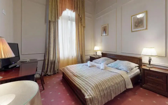 Hotel Bursztynowy Palac (Amber Palace, Bernsteinpalast)