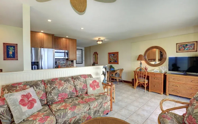 Pikake #a6 2 Bedroom Condo by RedAwning