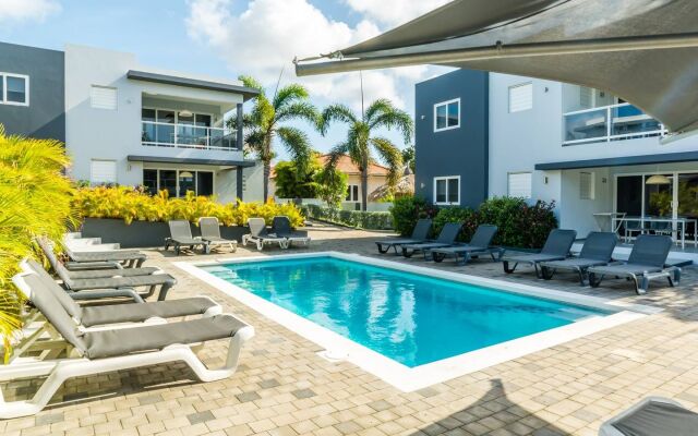 Affordable Vacation Condos - Fully Equipped W/ Pool