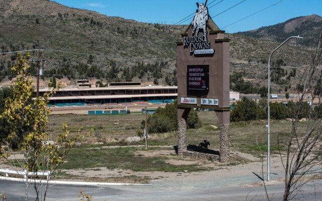 412apvillage08avncb - Tiny Two