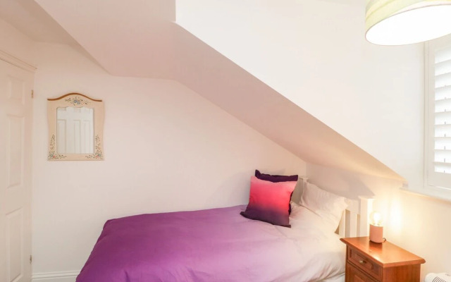14 Lyme Mews
