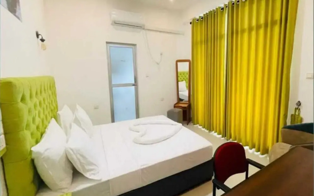Ismattha hotel