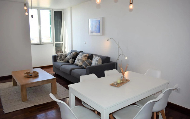 Madeira, 3 bedroom apartment with ocean views in Funchal