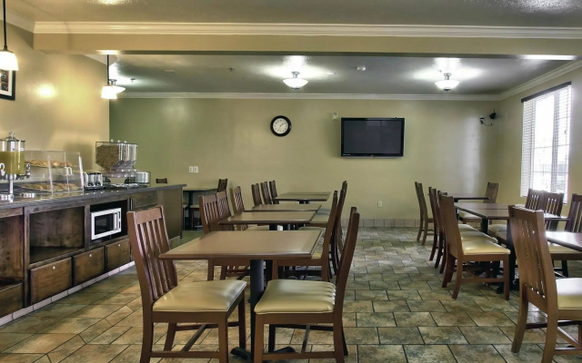 Best Western Salinas Valley Inn & Suites