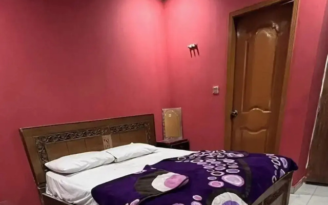 Hajveri Continental Hotel