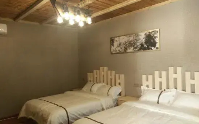 Anyu · Wooden House