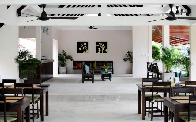 Naiharn Beach Resort