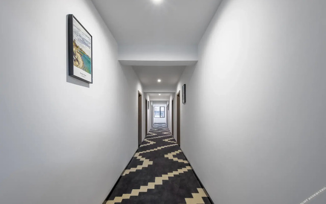 Haikou Blue Sky Apartment