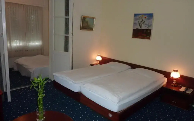 Hotel La Perla