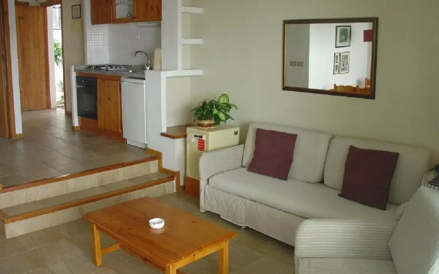 Apartamentos HG Cristian Sur