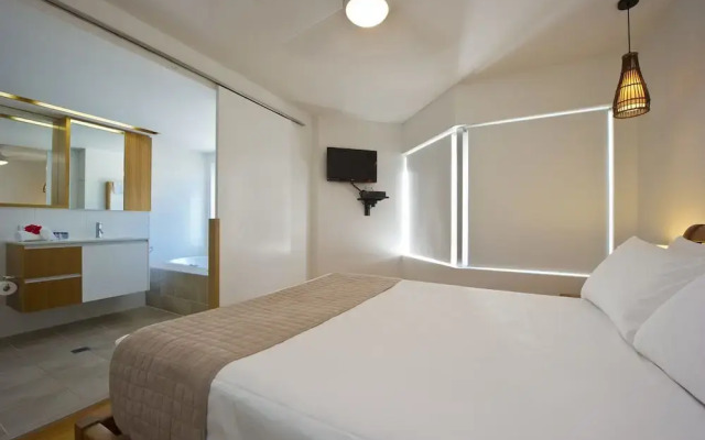Maggies Beachfront Apt. 5