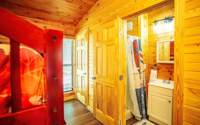 Bigfoot Lodge Room Two