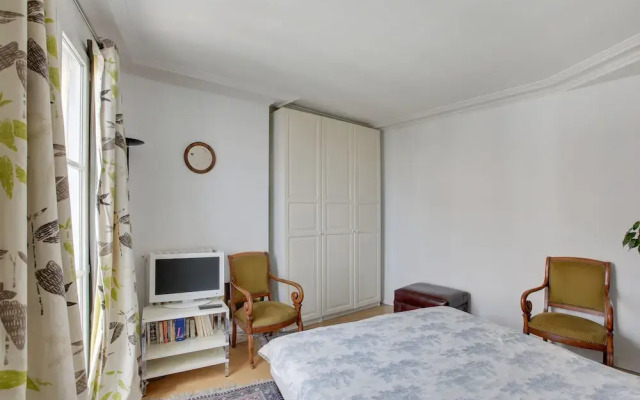 Apartment For 5 Place Des Vosges