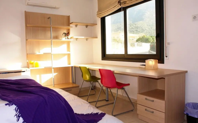Scenic Villa in Palau Saverdera With Private Swimming Pool